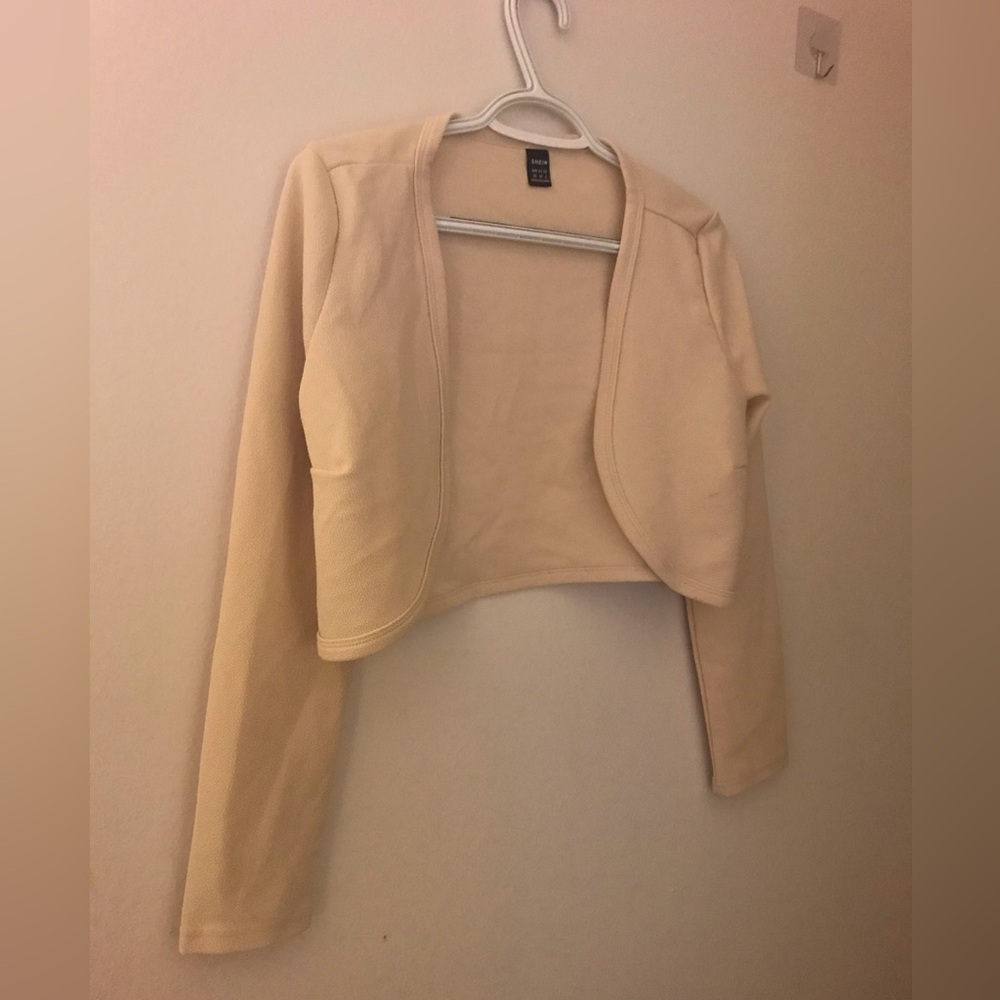 *3 for 25 Bundle and Save.SHEIN Cream Open-Front Cropped Blazer